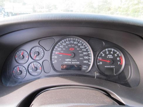 Used 2001 Chevrolet Monte Carlo SS image 40
