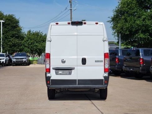 Used 2025 RAM ProMaster 2500 w/ Convenience Group FWD image 6