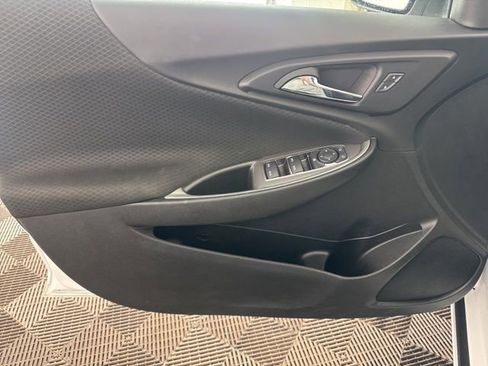 Used 2024 Chevrolet Malibu LT image 19