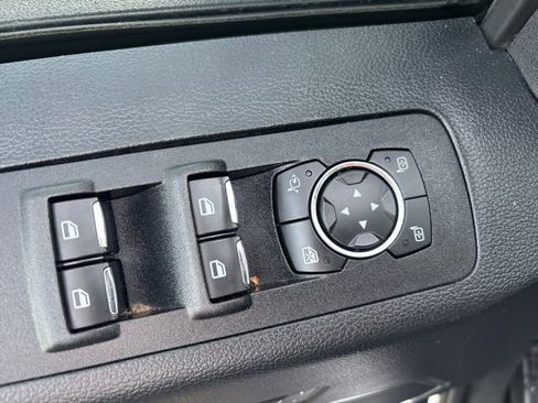 Used 2019 Ford F150 Lariat w/ Equipment Group 502A Luxury AWD/4WD image 27