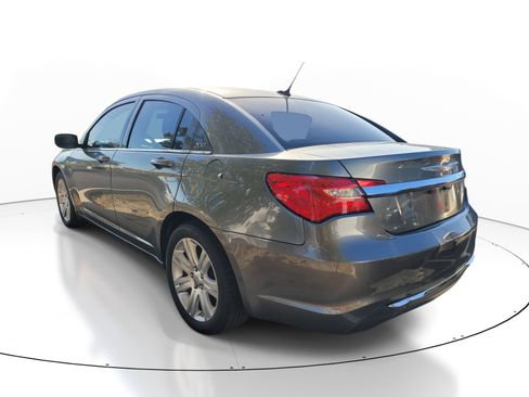Used 2013 Chrysler 200 Touring FWD image 6