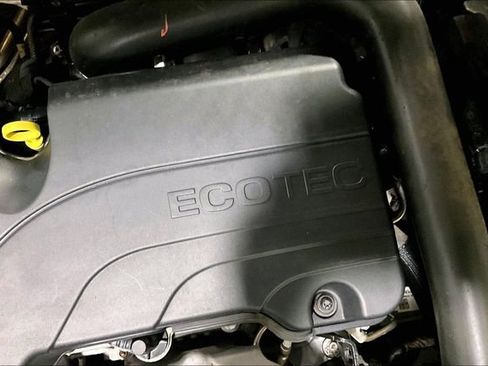 Used 2023 GMC Terrain SLE image 26