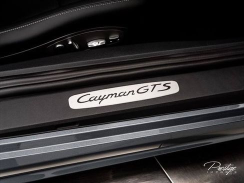 Used 2025 Porsche 718 Cayman GTS RWD image 31