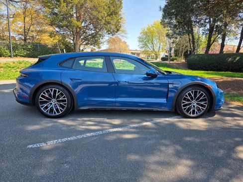 Used 2023 Porsche Taycan 4S AWD/4WD image 99