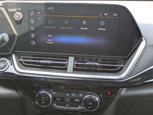 Certified 2024 Chevrolet Trax RS w/ Driver Confidence Package FWD image 5
