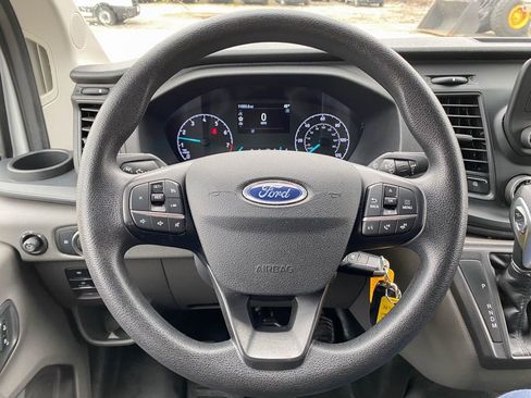 Used 2024 Ford Transit 250 Low Roof w/ Exterior Upgrade Package RWD image 15