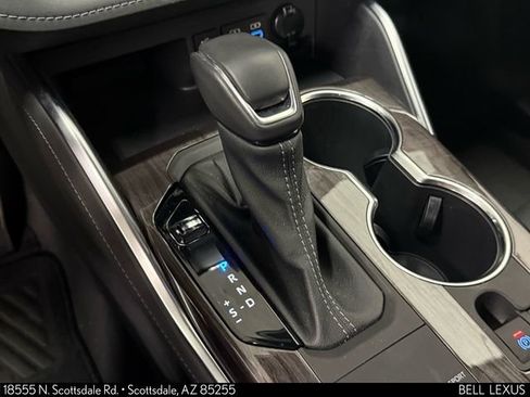 Used 2022 Toyota Highlander Limited image 23