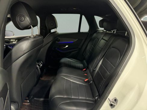 Used 2022 Mercedes-Benz GLC 300 4MATIC image 9