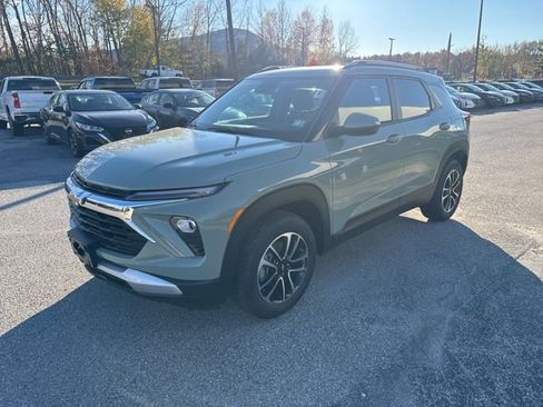 New 2026 Chevrolet TrailBlazer LT w/ LT Cold Weather Package AWD/4WD image 32