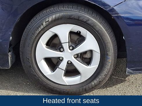 Used 2014 Toyota Prius Four image 10