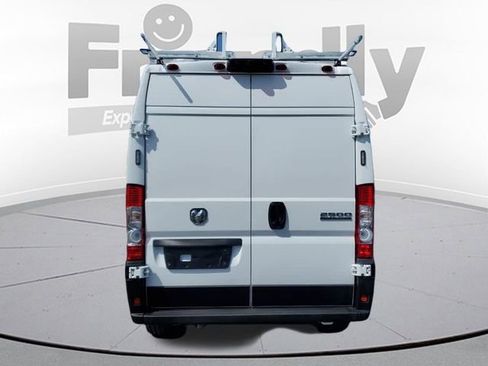Used 2025 RAM ProMaster 2500 w/ Convenience Group FWD image 6