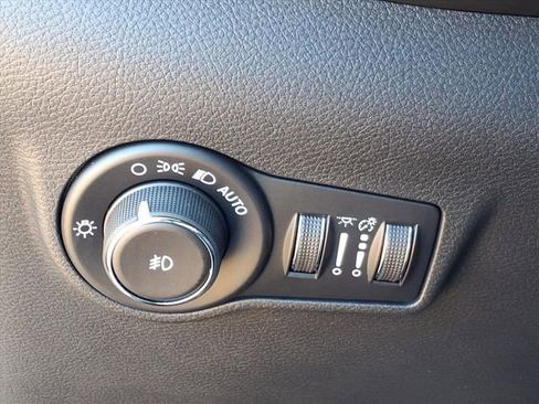 New 2026 Jeep Compass Latitude image 20