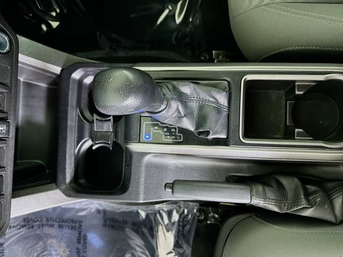 Used 2021 Toyota Tacoma SR5 RWD image 20