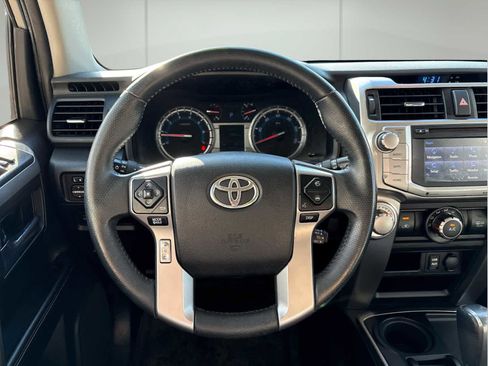 Used 2016 Toyota 4Runner SR5 image 23