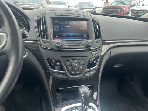 Used 2014 Buick Regal Premium image 10