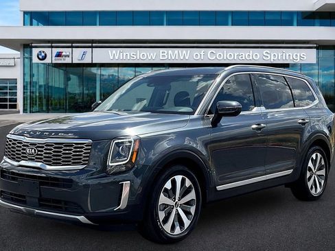 Used 2020 Kia Telluride S w/ S 8 Passenger Seating Package FWD image 3