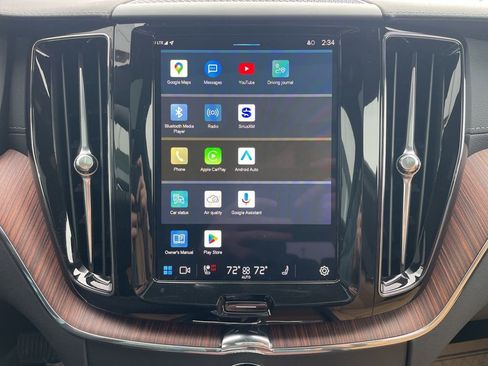 Certified 2024 Volvo XC60 B5 Ultimate image 32