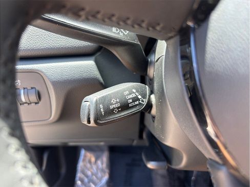 Used 2017 Audi Q3 2.0T Premium w/ Convenience Package AWD/4WD image 31