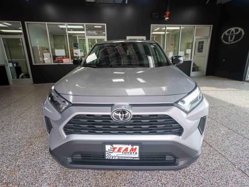 Used 2024 Toyota RAV4 LE AWD/4WD image 6