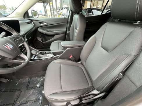 Used 2025 Buick Encore GX Preferred image 27