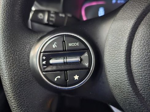 Used 2024 Kia Soul LX w/ Option Group 015 FWD image 29
