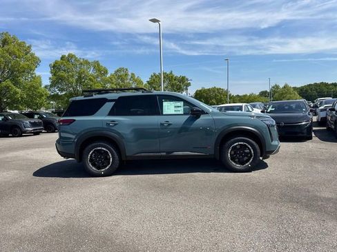 New 2026 Nissan Pathfinder Rock Creek AWD/4WD image 3