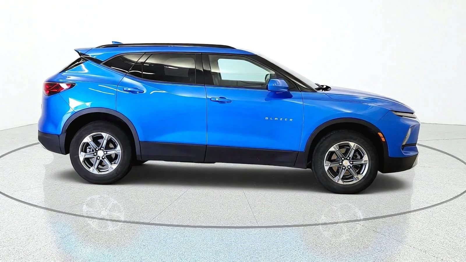 Used 2024 Chevrolet Blazer LT w/ Convenience Package FWD image 10