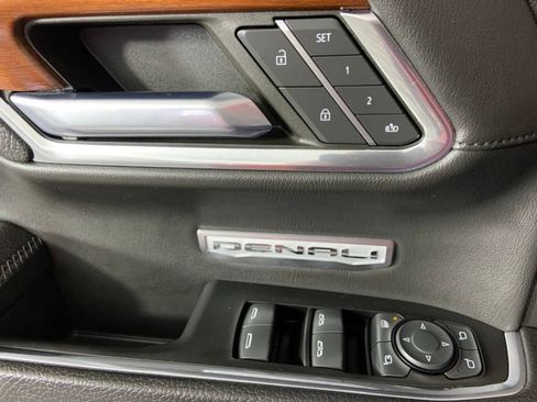 Used 2023 GMC Sierra 1500 Denali w/ Denali Reserve Package AWD/4WD image 31