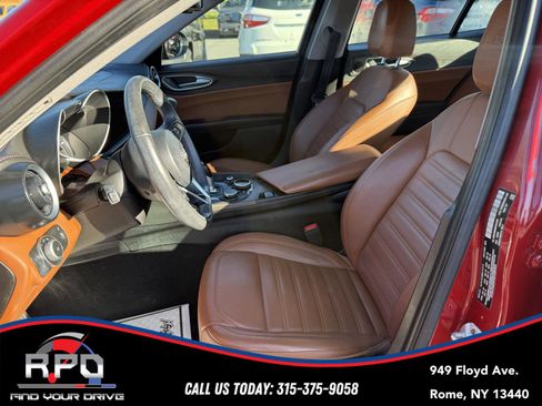 Used 2019 Alfa Romeo Giulia Ti w/ Quick Order Package 22X Lusso image 12