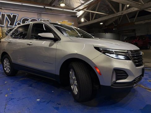 Used 2022 Chevrolet Equinox LT FWD image 4