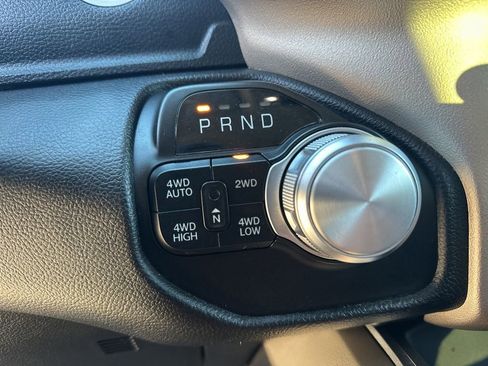 Used 2022 RAM 1500 Laramie AWD/4WD image 35