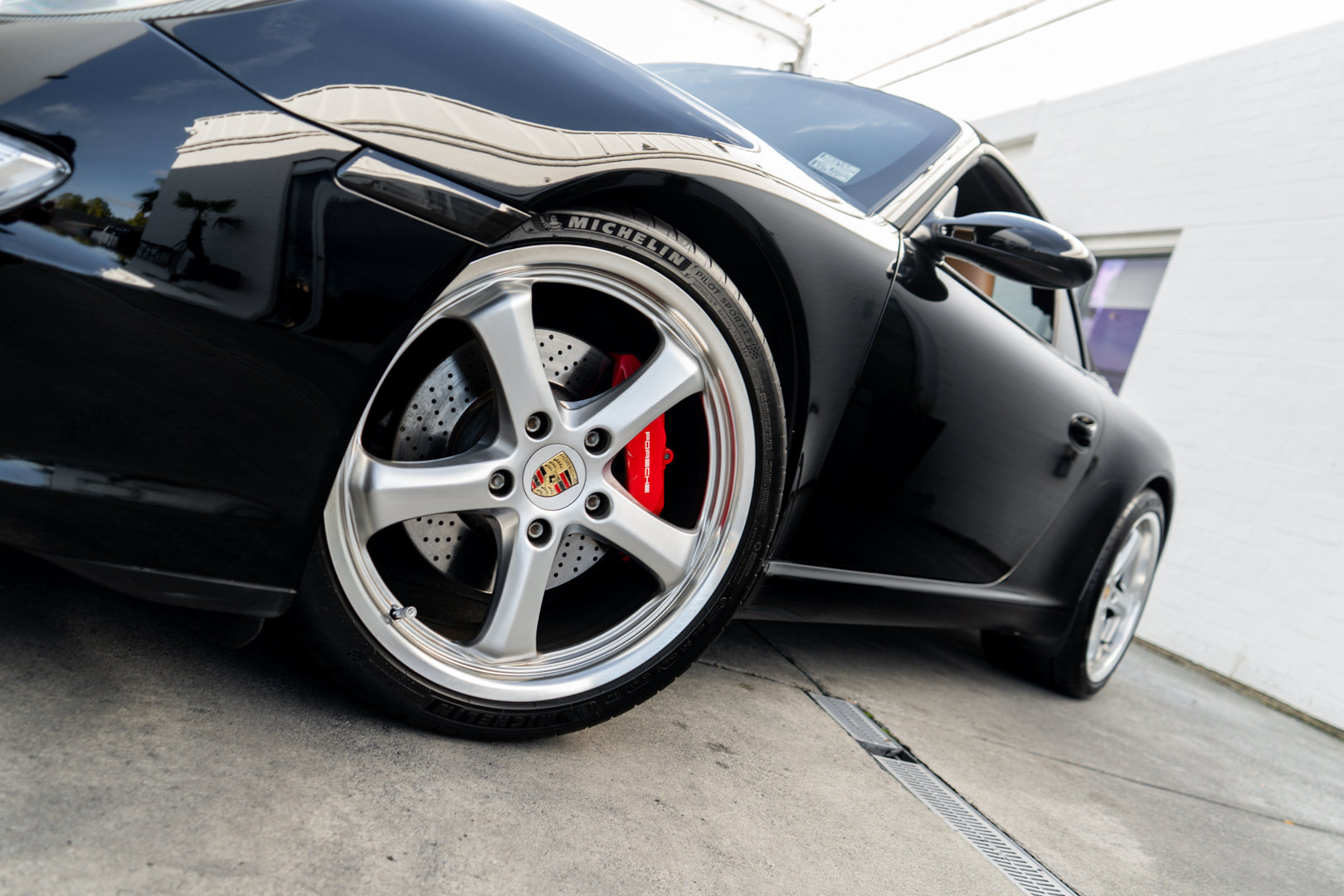 Used 2006 Porsche 911 Carrera S RWD image 4