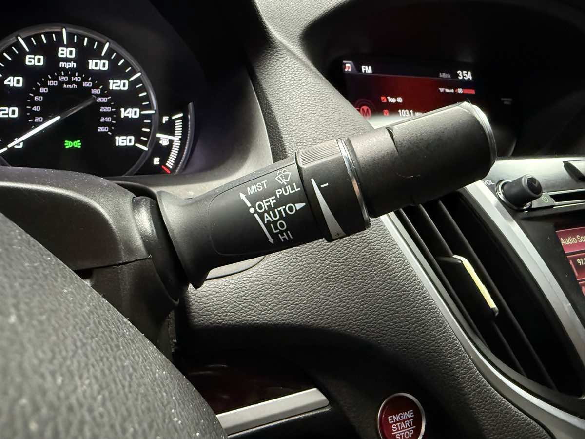 Used 2016 Acura TLX w/ Technology Package FWD image 17