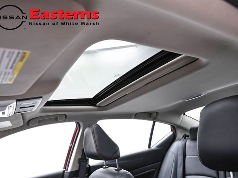 Used 2024 Nissan Altima 2.5 SR w/ SR Premium Package FWD image 33