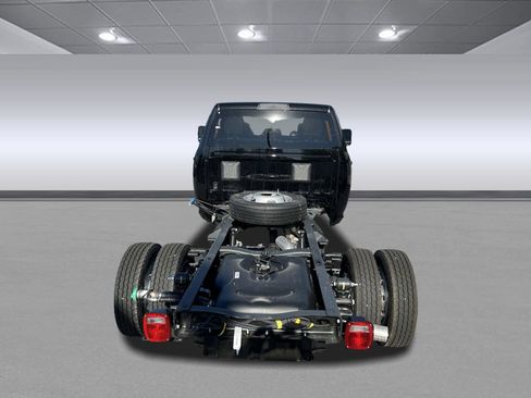 New 2026 RAM 4500 Tradesman w/ Chrome Appearance Group image 18