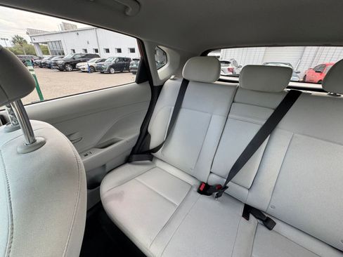 Used 2025 Hyundai Kona SEL FWD image 39