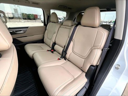 New 2026 INFINITI QX80 Pure w/ Cargo Package image 10