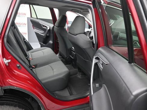 Used 2023 Toyota RAV4 XLE w/ Convenience Package FWD image 23