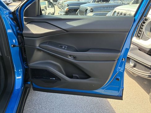 New 2026 Jeep Cherokee Limited image 32