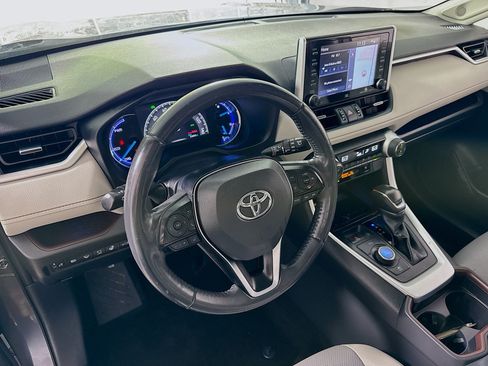 Used 2019 Toyota RAV4 Limited AWD/4WD image 23