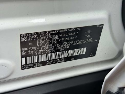 Used 2020 Toyota RAV4 LE w/ All Weather Liner Package AWD/4WD image 23