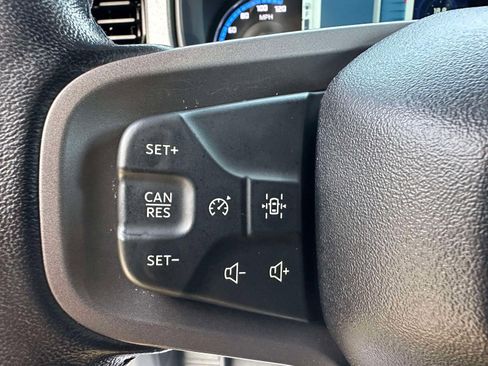 Used 2024 Ford Bronco Everglades image 17