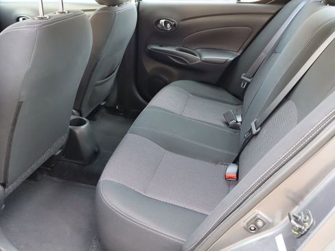 Used 2018 Nissan Versa SV w/ SV Special Edition FWD image 5