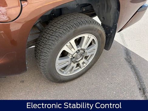 Used 2017 Toyota Tundra Platinum image 12