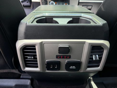 Used 2017 Ford F150 Lariat w/ Equipment Group 502A Luxury AWD/4WD image 21