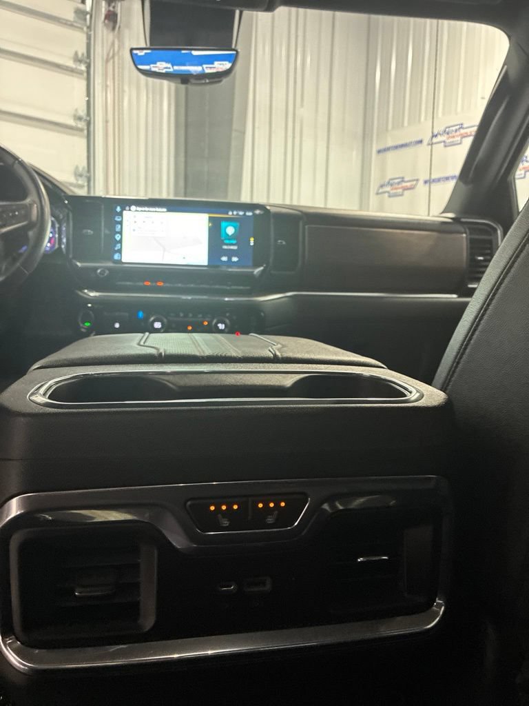 Used 2023 Chevrolet Silverado 1500 High Country w/ Technology Package AWD/4WD image 46