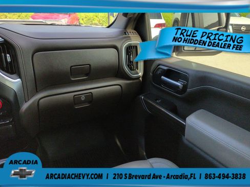 Used 2022 Chevrolet Silverado 2500 LT w/ Convenience Package AWD/4WD image 17