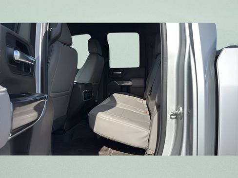 Used 2020 Chevrolet Silverado 2500 LTZ w/ LTZ Premium Package AWD/4WD image 18