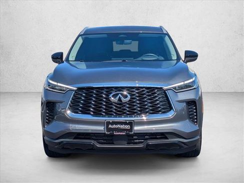 Used 2025 INFINITI QX60 Luxe w/ Vision Package FWD image 4