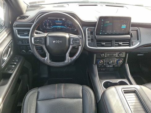 Used 2022 Chevrolet Suburban RST w/ Luxury Package image 13